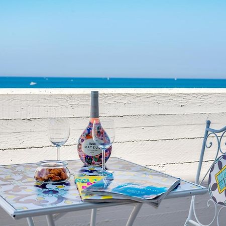Waterfront Apartment With Seaview Balcony Bari Exteriör bild